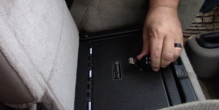 TheGunSnob in-vehicle safe review
