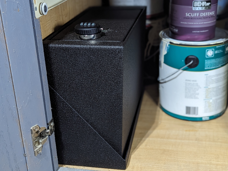 Universal Multi-Safe - Our Mounted Safe for Your Home